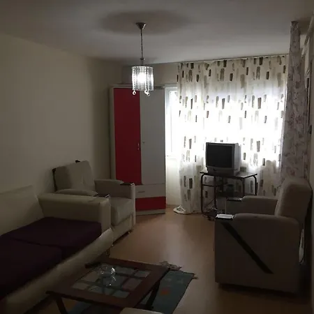Karadumanlar 2 Apartment *
